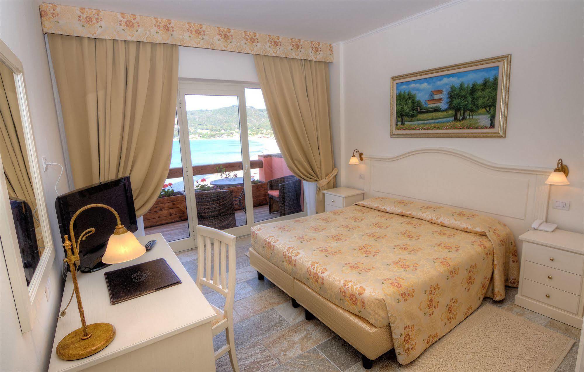 Hotel Del Golfo Проккьо Екстер'єр фото